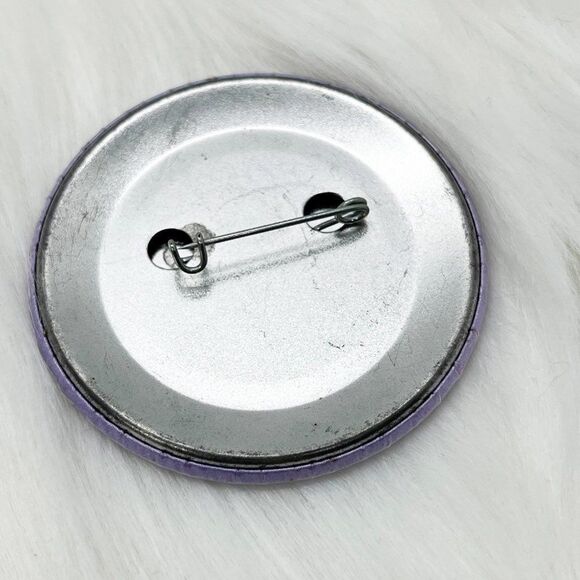 🔮 5/$25 Vintage‎ Off-duty Heterosexual Pin - Picture 3 of 3